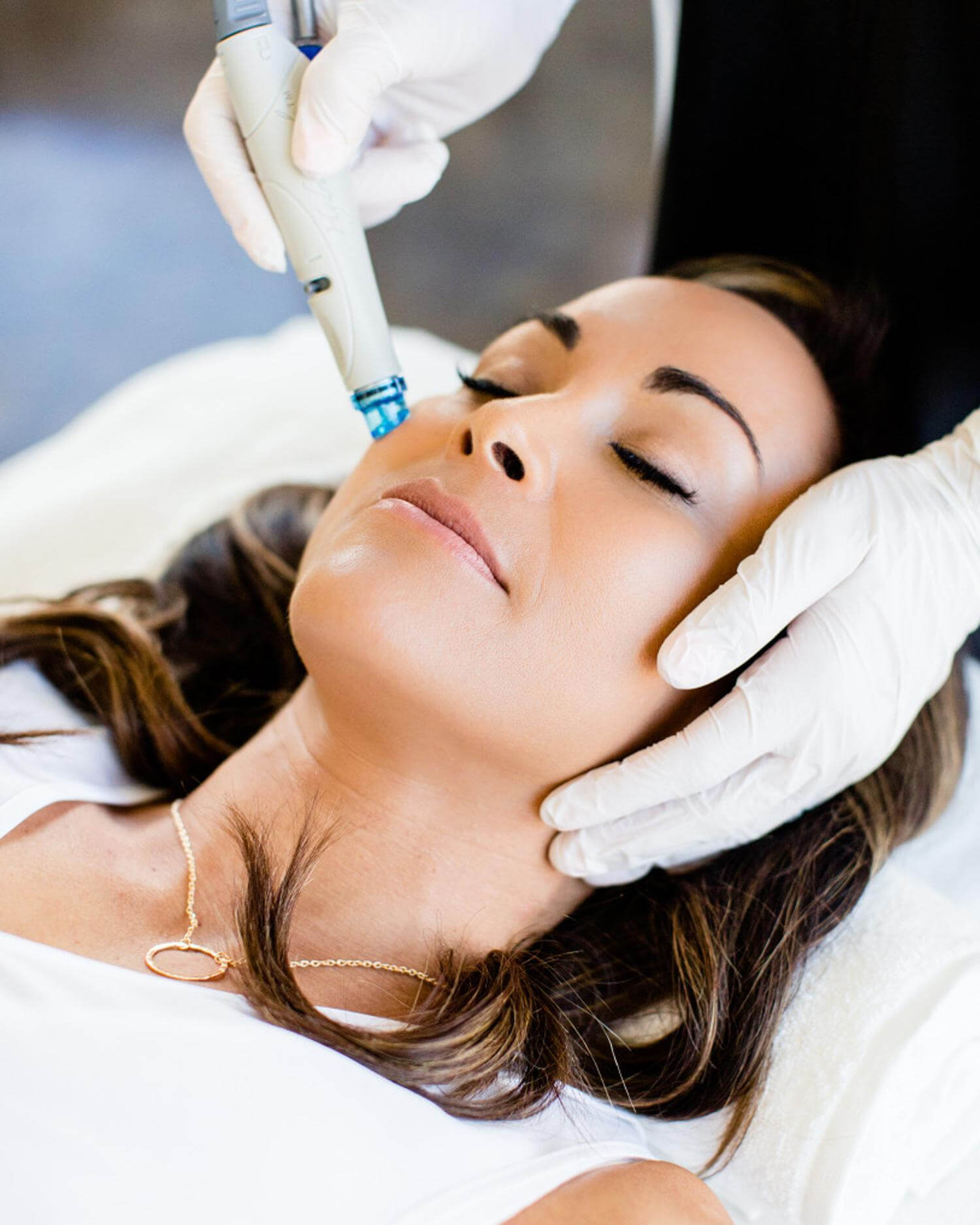 Platinum Diamond HydraFacial